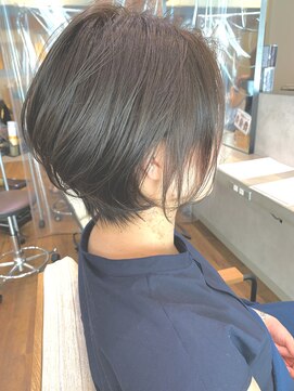 スピンヘアーフラッフィ 茨木(Spin hair fluffy) 大人キレイ襟足すっきりショート/顔周りカット/髪質改善