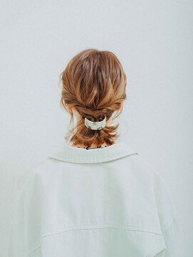 ロゼアトリエ(ROSE atelier) ハイトーンミディアムアレンジ