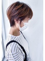 ムーンジェジェ(moon jeje) シザーとレザーを使い分けるからこそ出来る大人ショートby柴立