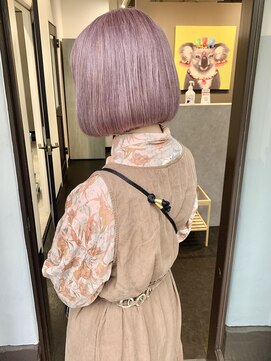 アルコイリスバイドールヘアー(ARCOIRIS by Dollhair) ノームコアフレンチボブ男色系カラーパーマボブくびれヘア都島