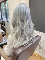 ビー オン ディー ヘア 池袋(BonD hair)&nbsp;#ホワイトシルバー【池袋/髪質改善/ハイライト】
