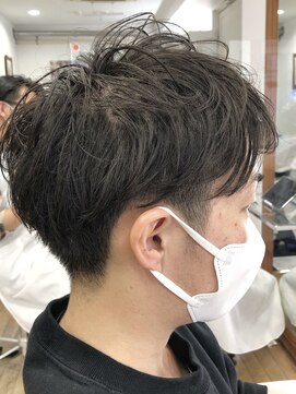 ヘッズ 本八幡店(HEADS) MEN'S HAIR  センターパート　ツイストスパイラル　コンマヘア