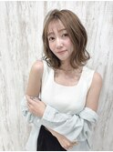 レイヤーベージュイメチェン小顔美髪切りっぱなしボブ