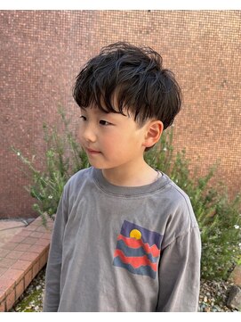 セリオアンジョウ(serio anjo) お子様 ツーブロスタイル