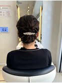 お呼ばれパーティーヘアセットシニヨンスタイル