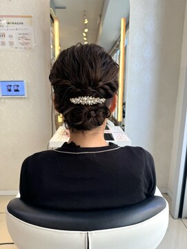 フレア(FLAiR) お呼ばれパーティーヘアセットシニヨンスタイル