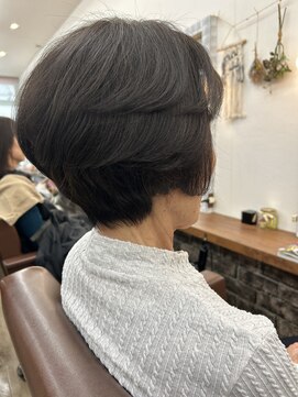 エモーション emotion hair 大人ショート◎ふんわりボリューム