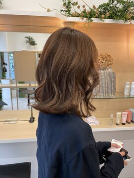 エイトヘアー(8 HAIR) beige