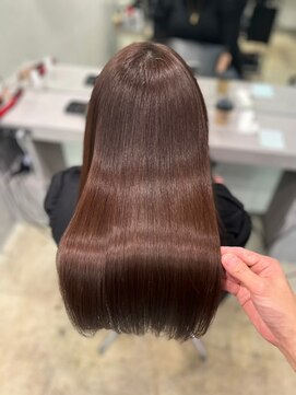 キュア 表参道(CURE) 美髪矯正【髪質改善/縮毛矯正/表参道駅】