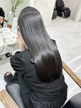 エレリー 和歌山店(EleRe) EleRe 栄/名古屋/髪質改善/縮毛矯正/カラー/レイヤーカット