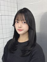 ロムーク 表参道(LOMKH)&nbsp;ミディアムハイレイヤーハッシュカット透明感カラー顔周りカット