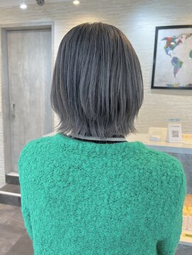 くびれレイヤー×暗めのグレージュ！