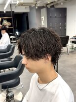 オーバル ジングウマエ(OVARL jingumae)&nbsp;縦落ちパーマ縦落ちセンターパート