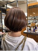 ショートボブ