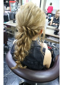 エヌエービー 池袋店(N.A.B.) 編み下ろし（ヘアセット）