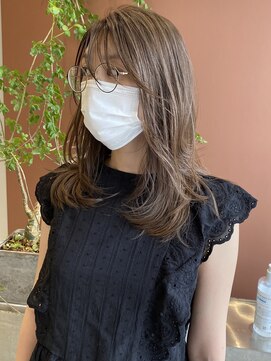 シアター(CIARTOR) ミディアム