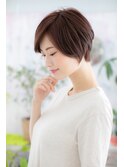 前下がりで美人顔…セシルカットショートウルフb