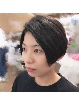 ヘアーブティック バグース(HAIR BUTIQUE Bagus) 刈り上げレディースショート