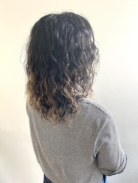 エル セルカ 高田馬場(el CERCA) くりくりパーマ【el CERCA高田馬場/新宿】