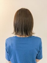 コマド(Comado)&nbsp;【夏スタイル★Check★】オリーブグレージュ×柔らか外ハネ