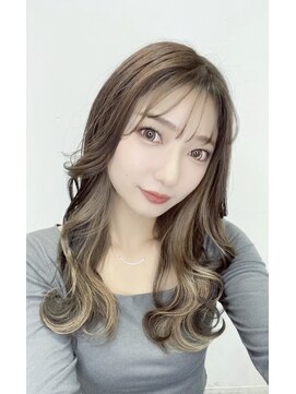 ウーロス(uros.) インナーベージュカラー