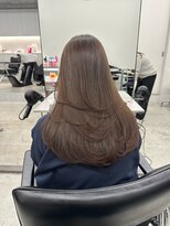 ヨロ 小岩(YOLO)&nbsp;レイヤーカットハイライトショートヘアイルミナカラーオージュア