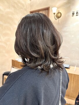 ビュートリアム265(BEAUTRIUM 265) ウルフカット/ミディアムレイヤー/レイヤーカット/黒髪/アッシュ