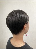 耳掛けショートスタイル