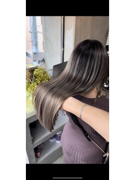 アポロ 横浜駅店(apollo) ハイライトバレイヤージュダブルカラーミルクティーベージュ