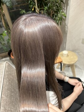 アドア 横浜(ADORE) 【ADORE横浜】ほんのりラベンダーグレー×ブリーチ1回