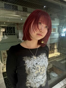 カート バイ デコ(Kurt by DECO) 【ERIKA】深め赤レイヤーボブ