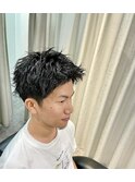 スパイキーショートツイストパーマツーブロック刈上げ