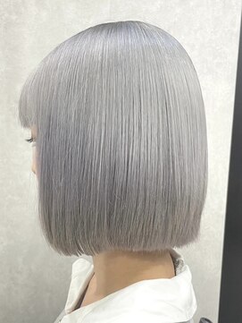 ロウル 渋谷(LOWRL) ホワイトシルバー