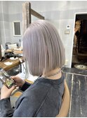 【切りっぱなしボブ】×【ホワイトベージュ】