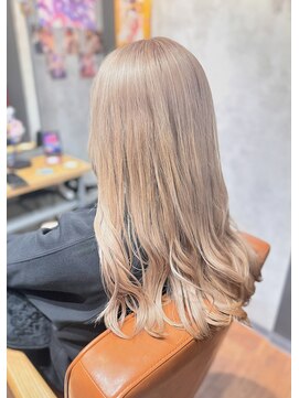 ヲタクに美容室は難しい。 暖かい色味のミルクティーベージュ!