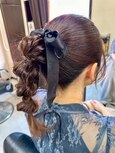 ボリュームフィッシュボーン 結婚式 お呼ばれヘア 二次会ドレス