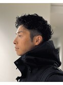 短めでも大人の雰囲気に。ピンパーマショート