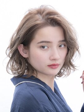 セイドット リー(Say. Ree) Say.ショートレイヤー丸みショートブリーチミルクティーベージュ