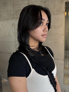 ニール(nier) 海外風/海外女子/レイヤーカット/ミディアムレイヤー/広島美容院