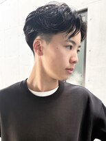 ガレージ バイ グリーン 原宿 表参道(Garage by green)&nbsp;フェザーパーマ/センターパート(REI)