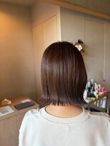 シー 岡崎(,SHE)&nbsp;外ハネスタイル似合わせカットひし形シルエット簡単スタイリング