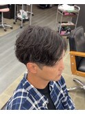 センターパート波巻きツイストスパイラル無造作