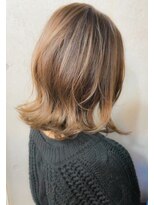 レベンス(Lebens)&nbsp;くびれ外ハネロブ×艶カラー