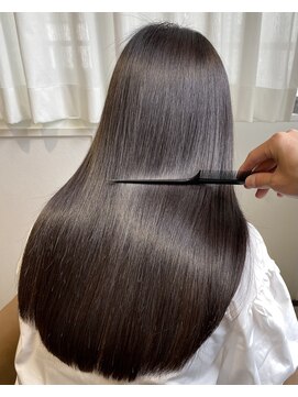 イニット 奈良新大宮(init.) 20代 30代 40代 ペールベージュ 髪質改善 ダークアッシュ