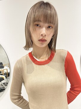 ラミエバイメルト 下北沢(lamie by melt) 切りっぱなしボブ顔周りレイヤーミルクティーベージュ前髪カット