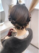 ミラ(Mila)&nbsp;ポコポコアップスタイル♪タイト艶感アレンジ♪