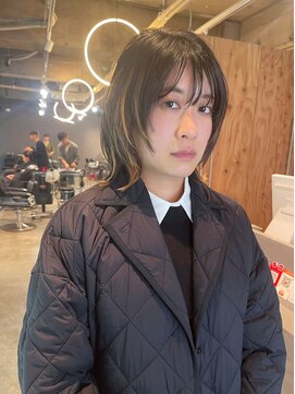 イトシテ ウルフカット×ポイントダブルカラー【本多身和子】