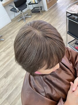 アメリ(Ameri) -Ameri-白髪ぼかしメンテナンス×柔らかベージュ