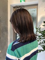ヲタク(wotaku.)&nbsp;オリーブブラウンワンカラーくびれヘア切りっぱなしボブ外はね