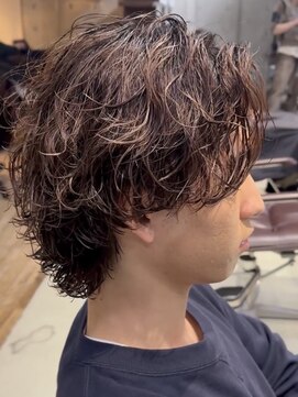 フィフスパーク(fifth PARK) 渋谷サーフカールメンズウルフカット緩め波巻きスパイラルパーマ